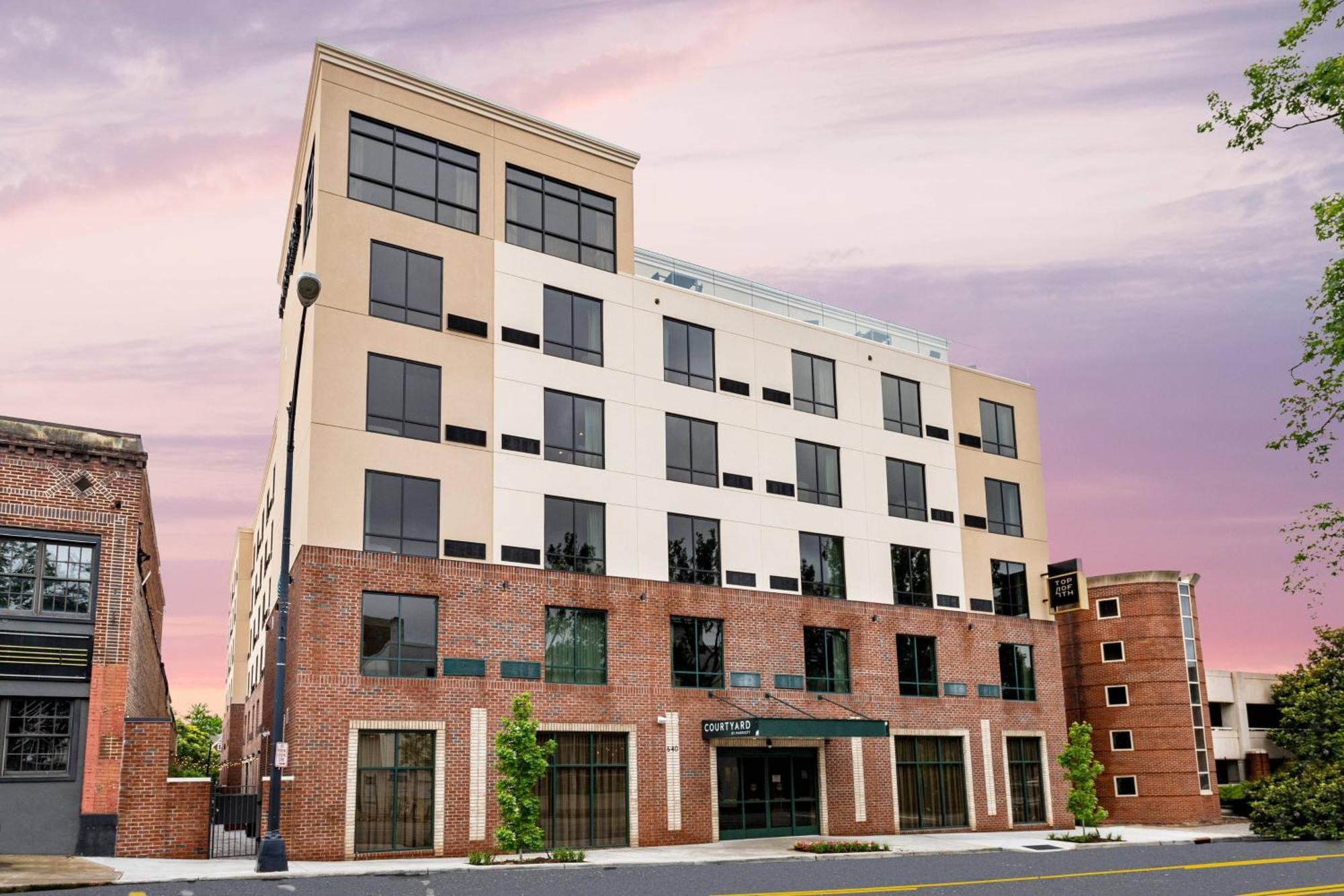 Hotel Courtyard Winston-Salem Downtown Exterior foto